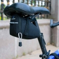 Bolsas de sillín de bicicleta a prueba de agua, 15 cm * 10 cm * 8 cm Bolsa de cola de asiento de ciclismo reflectante negra, Bol